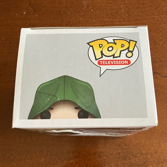 NIB The Arrow Unmasked FunkPop - Picture 4 of 6